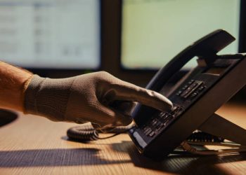 15 млн рублей подарили жители Камчатки мошенникам в январе