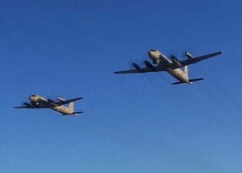 ИЛ-38 в небе над Авачинским заливом искали вражеские подводные лодки