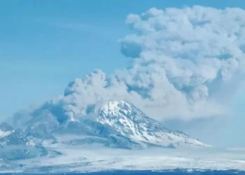 В четырёх посёлках Камчатского края выпал вулканический пепел