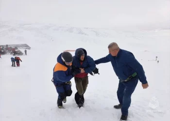 Пятеро выжили, двое погибли: на Камчатке обнаружили потерявшихся туристов