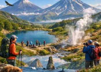 Камчатка вошла в топ-10 направлений для летнего туризма