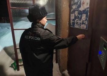 Ночной конфликт в подъезде закончился ножевыми ранениями и колонией для елизовчанина