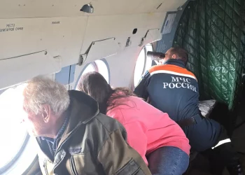 Вертолёт МЧС России подняли на Камчатке в поисках пропавшего в Соболевском районе пенсионера